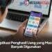 Ilustrasi seseorang menggunakan smartphone Android dengan antarmuka aplikasi berwarna di atas meja kerja modern.
