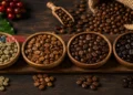 Cara Mengenali Jenis Biji Kopi dari Bentuk, Warna, dan Aromanya