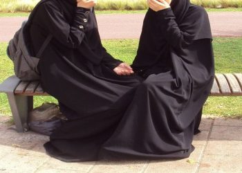 12 Adab Dalam bicara Yang Harus Diperhatikan Di Dalam Agama Islam