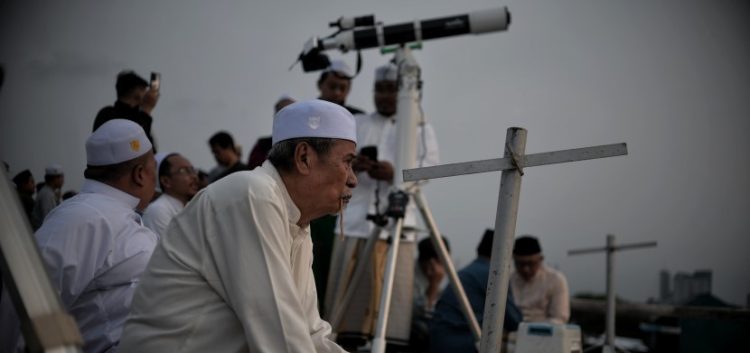 Apa Itu Rukyatul Hilal?