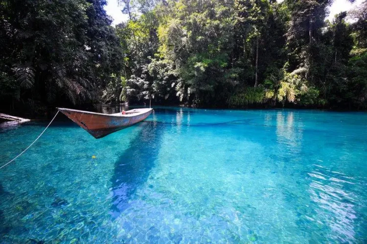 10 Tempat Wisata di Kalimantan yang Cocok Dikunjungi Saat Lebaran