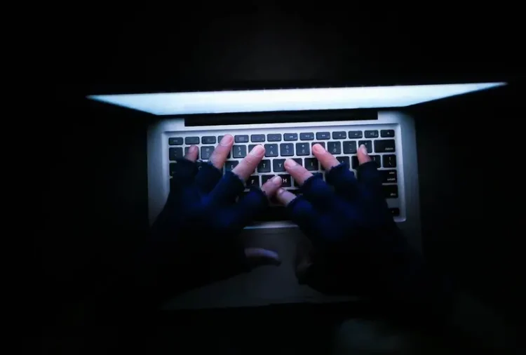 Cara Backup Foto iPhone ke MacBook Offline: Solusi Hemat Kuota dan Keamanan Data