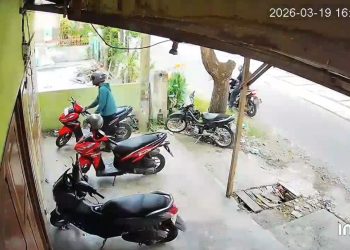 Modus Pembeli, Pria Bermasker Gasak HP di Kedai Nasi Medan