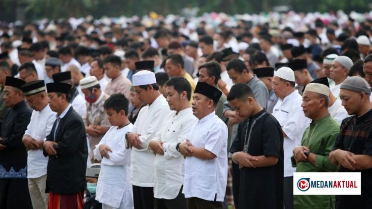 Niat & Tata Cara Sholat Idulfitri 1447 H Lengkap!