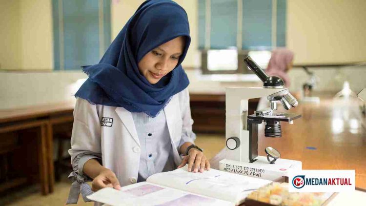 Rekomendasi Universitas dengan Program Studi Kedokteran Terbaik di Surabaya 2026